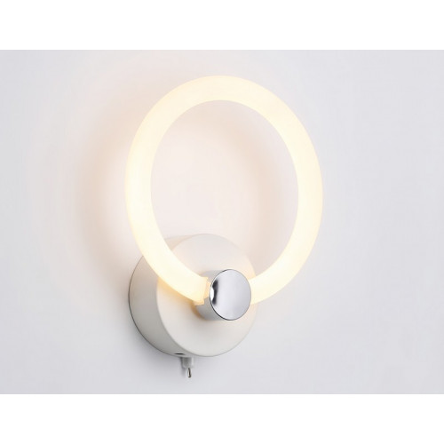 Светодиодный настенный светильник с выключателем на корпусе Ambrella Light FA3849 Светодиодный настенный светильник с выключателем на корпусе Ambrella Light FA3849