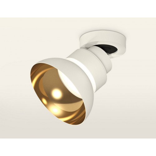 Комплект накладного поворотного светильника Ambrella Light XM8101101 Комплект накладного поворотного светильника Ambrella Light XM8101101