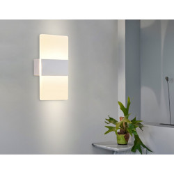 Настенный светодиодный светильник из акрила Ambrella Light FW200