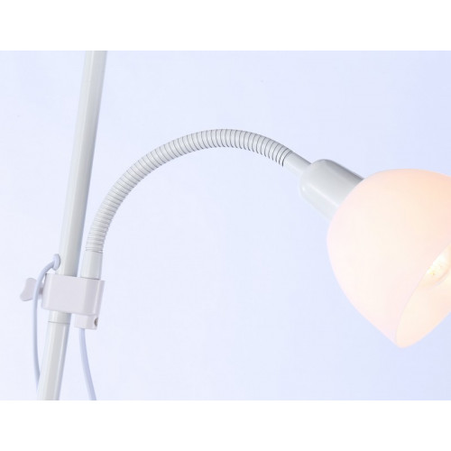 Светильник напольный с выключателем на проводе Ambrella Light TR97622