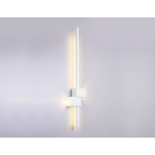 Настенный светодиодный светильник Ambrella Light FL5212 Настенный светодиодный светильник Ambrella Light FL5212
