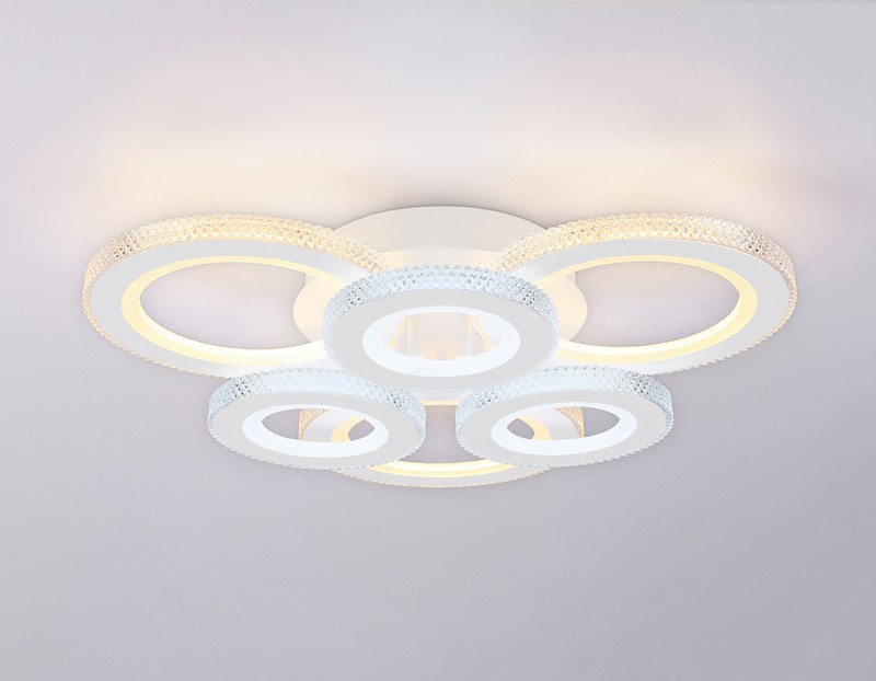 Потолочный светодиодный светильник с пультом Ambrella Light FA8872