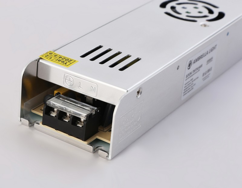 Блок питания с EMC для светодиодной ленты 12V 360W 30A IP20 185-260V 223*67*40 GS8656 Ambrella Light GS8656 Блок питания с EMC для светодиодной ленты 12V 360W 30A IP20 185-260V 223*67*40 GS8656 Ambrella Light GS8656