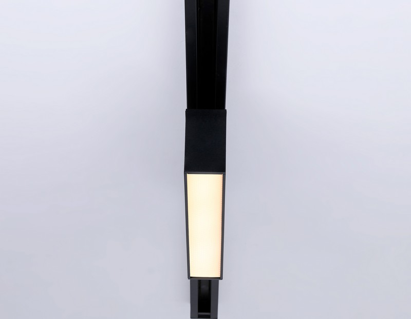 Трековый однофазный светодиодный светильник Ambrella Light GL6765 Трековый однофазный светодиодный светильник Ambrella Light GL6765
