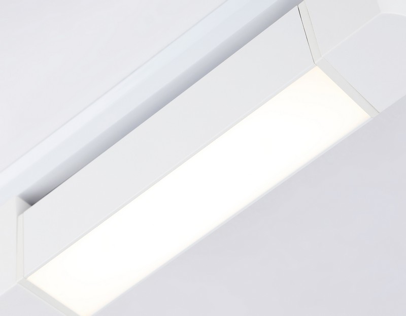 Трековый однофазный светодиодный светильник Ambrella Light GL6724