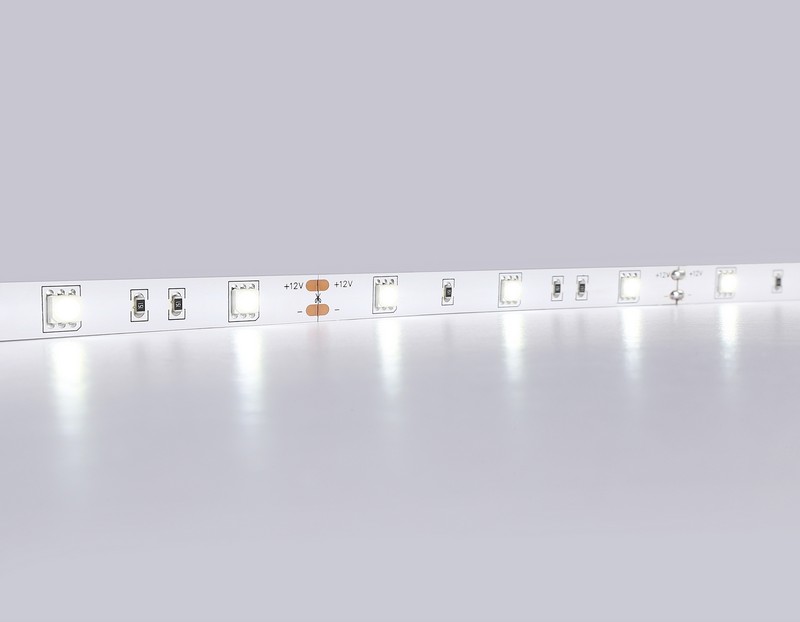 Светодиодная лента Ambrella Light GS1803 5050 30Led /7.2W m/ 12V IP20 6500K 5m Ambrella Light GS1803 Светодиодная лента Ambrella Light GS1803 5050 30Led /7.2W m/ 12V IP20 6500K 5m Ambrella Light GS1803