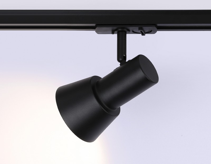 Трековый светильник со сменной лампой GU10 Ambrella Light GL5151 Трековый светильник со сменной лампой GU10 Ambrella Light GL5151