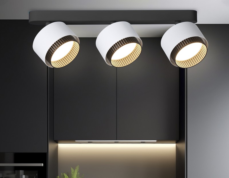 Настенно-потолочный поворотный спот со сменной лампой GX53 Ambrella Light TN71291 Настенно-потолочный поворотный спот со сменной лампой GX53 Ambrella Light TN71291