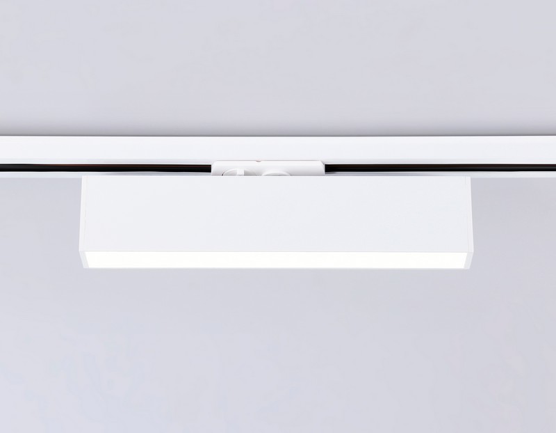 Трековый однофазный светодиодный светильник Ambrella Light GL6763 Трековый однофазный светодиодный светильник Ambrella Light GL6763