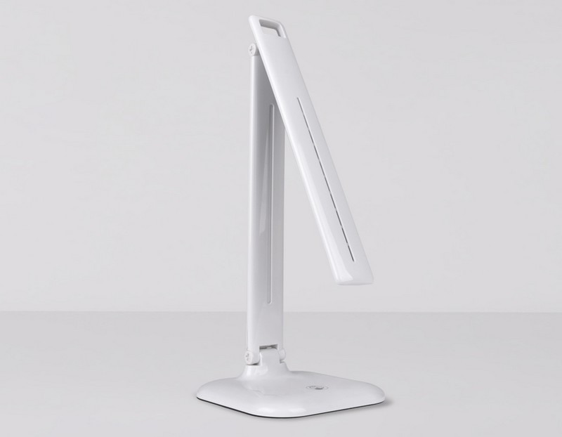 Светодиодная настольная лампа Ambrella Light DE500 Светодиодная настольная лампа Ambrella Light DE500
