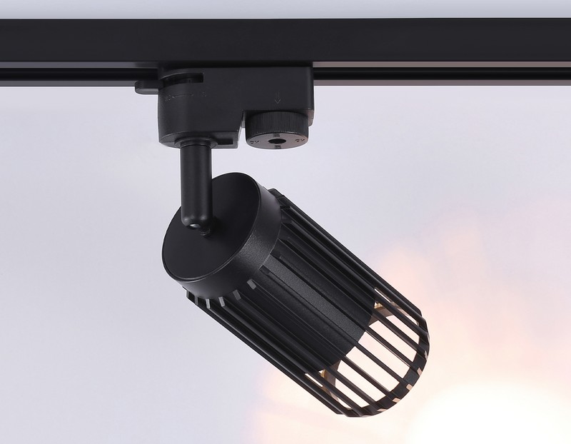 Трековый однофазный светильник со сменной лампой Ambrella Light GL5158 Трековый однофазный светильник со сменной лампой Ambrella Light GL5158