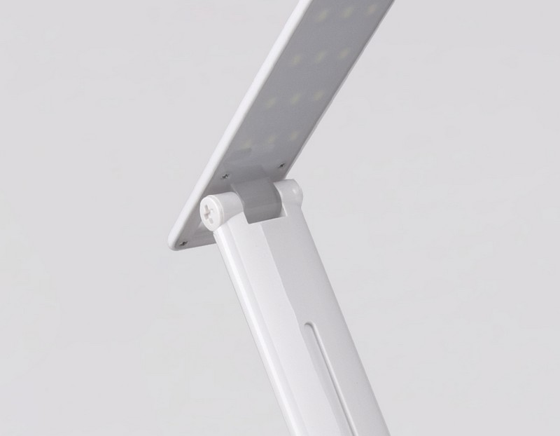 Светодиодная настольная лампа Ambrella Light DE500 Светодиодная настольная лампа Ambrella Light DE500
