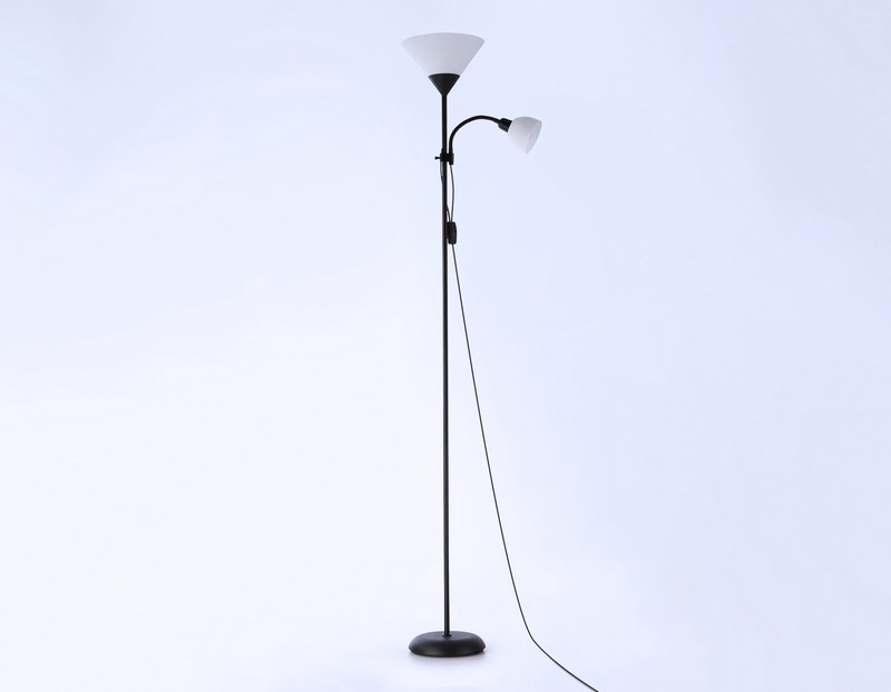 Светильник напольный с выключателем на проводе Ambrella Light TR97629 Светильник напольный с выключателем на проводе Ambrella Light TR97629