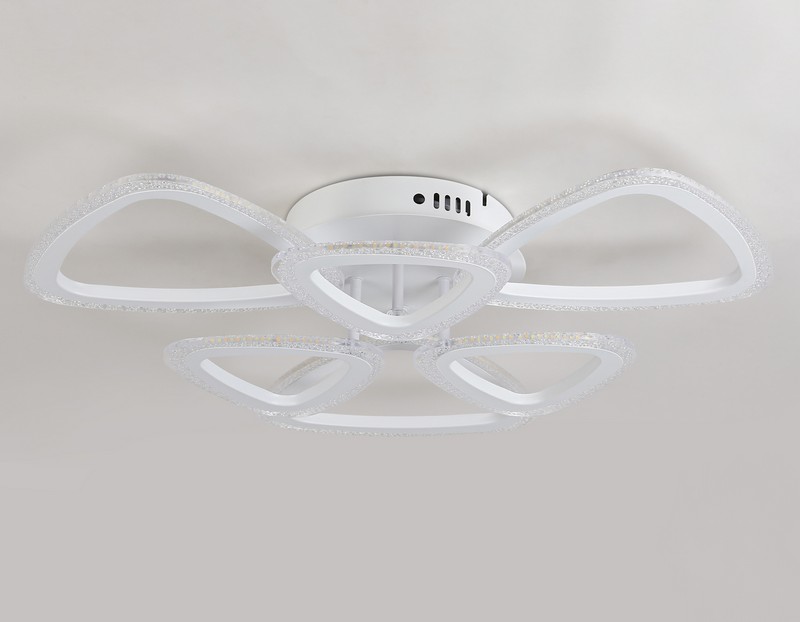 Потолочный светодиодный светильник с пультом Ambrella Light FA4512 Потолочный светодиодный светильник с пультом Ambrella Light FA4512
