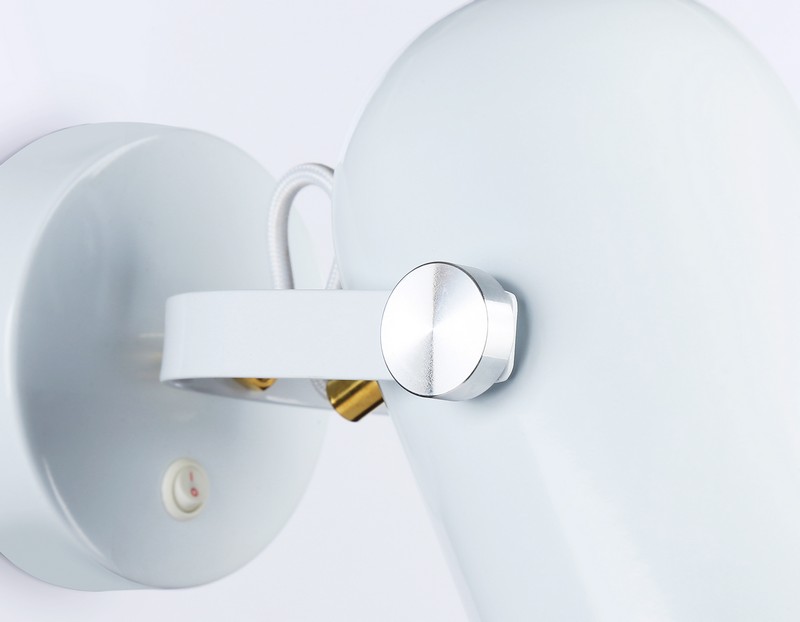Накладной спот с выключателем в стиле лофт Ambrella Light TR8202 Накладной спот с выключателем в стиле лофт Ambrella Light TR8202