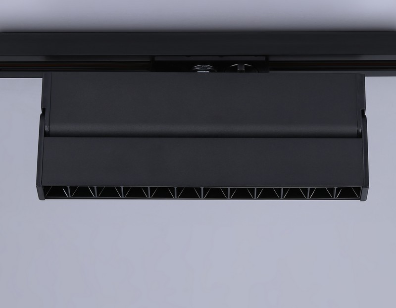 Трековый однофазный светодиодный светильник Ambrella Light GL6817 Трековый однофазный светодиодный светильник Ambrella Light GL6817