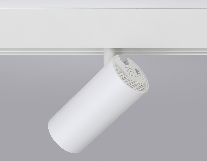 Светильник светодиодный трековый для шинопровода Magnetic Ambrella Light GL3828 Светильник светодиодный трековый для шинопровода Magnetic Ambrella Light GL3828