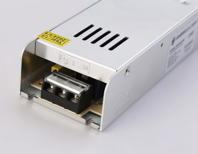 Блок питания с EMC для светодиодной ленты 24V 360W 15A IP20 185-260V 223*67*40 GS8686 Ambrella Light GS8686 Блок питания с EMC для светодиодной ленты 24V 360W 15A IP20 185-260V 223*67*40 GS8686 Ambrella Light GS8686