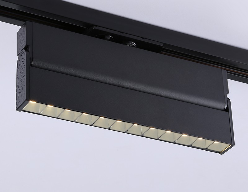 Трековый однофазный светодиодный светильник Ambrella Light GL6817 Трековый однофазный светодиодный светильник Ambrella Light GL6817