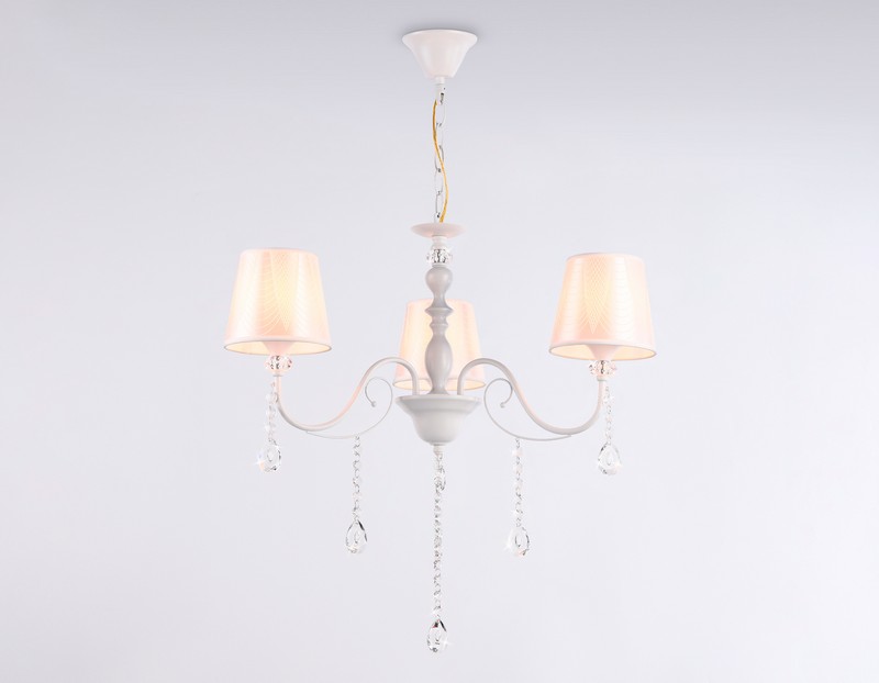 Подвесная люстра с абажуром и хрусталем Ambrella Light TR4601 Подвесная люстра с абажуром и хрусталем Ambrella Light TR4601