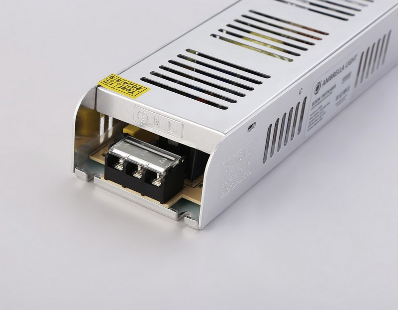 Блок питания с EMC для светодиодной ленты 24V 250W 10,4A IP20 185-260V 223*67*40 GS8685 Ambrella Light GS8685 Блок питания с EMC для светодиодной ленты 24V 250W 10,4A IP20 185-260V 223*67*40 GS8685 Ambrella Light GS8685