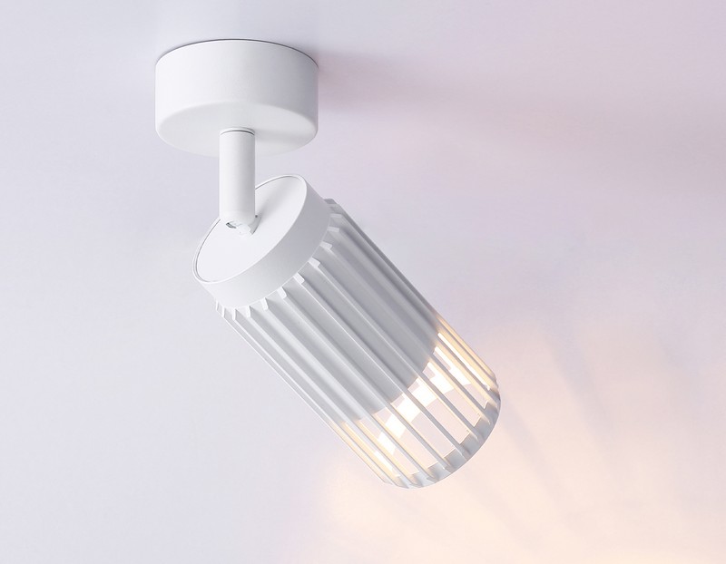 Накладной поворотный спот со сменной лампой GU10 Ambrella Light TN51677 Накладной поворотный спот со сменной лампой GU10 Ambrella Light TN51677