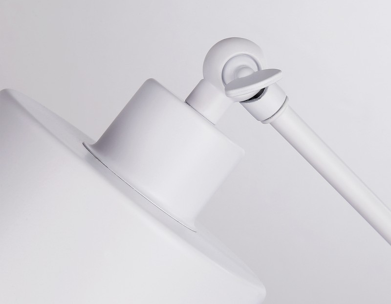 Настольная лампа в стиле лофт Ambrella Light TR8152 Настольная лампа в стиле лофт Ambrella Light TR8152