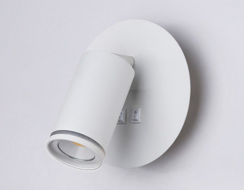Настенный светильник с выключателем Ambrella Light FW2462 Настенный светильник с выключателем Ambrella Light FW2462