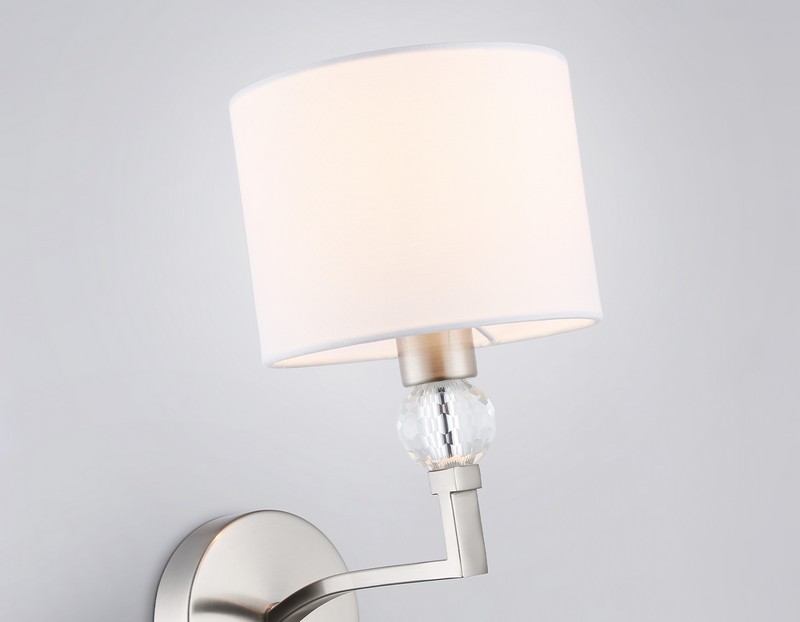 Настенный светильник с абажуром и хрусталем Ambrella Light LH71125 Настенный светильник с абажуром и хрусталем Ambrella Light LH71125