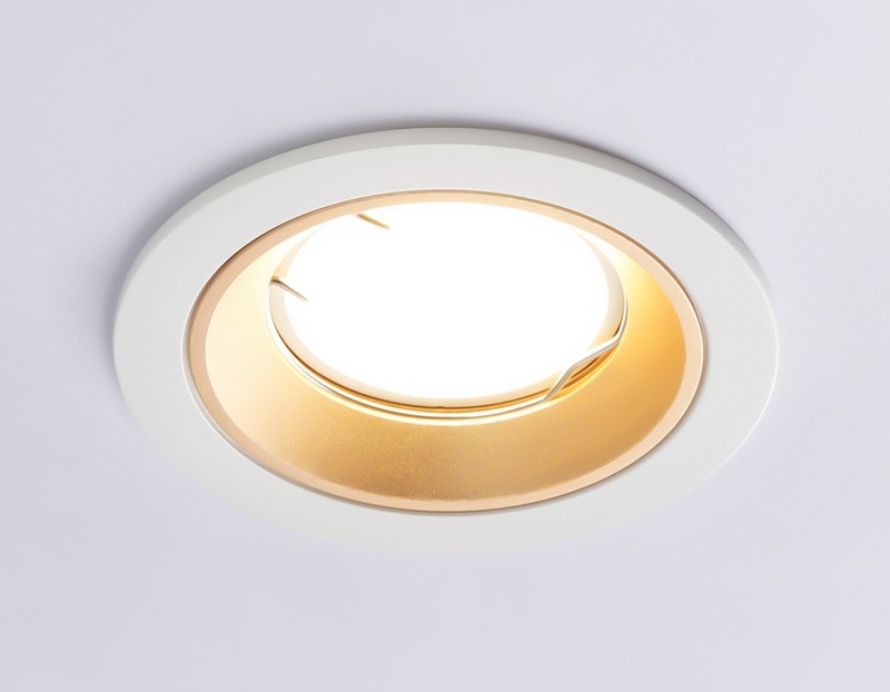 Встраиваемый точечный светильник MR16 Ambrella Light A8922 Встраиваемый точечный светильник MR16 Ambrella Light A8922