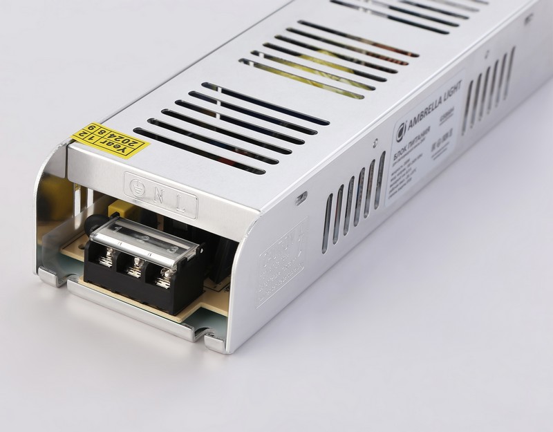 Блок питания с EMC для светодиодной ленты 24V 200W 8,3A IP20 185-260V 223*67*40 GS8684 Ambrella Light GS8684 Блок питания с EMC для светодиодной ленты 24V 200W 8,3A IP20 185-260V 223*67*40 GS8684 Ambrella Light GS8684