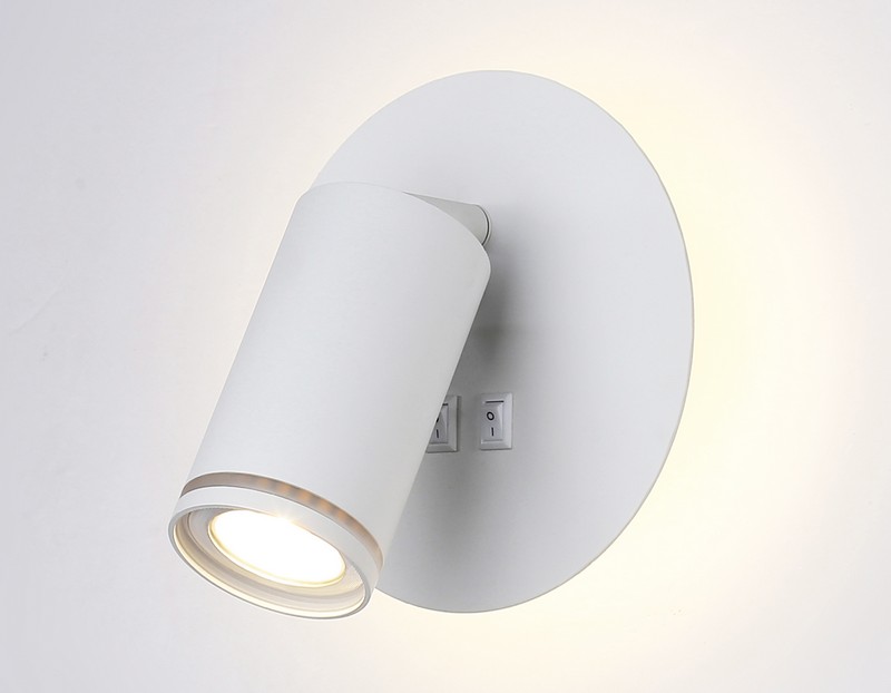 Настенный светильник с выключателем Ambrella Light FW2462 Настенный светильник с выключателем Ambrella Light FW2462