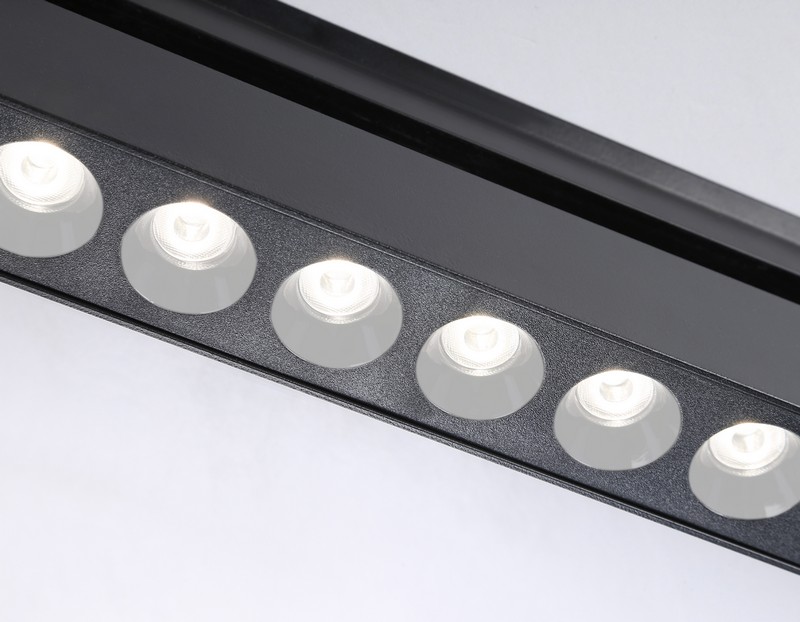Трековый однофазный светодиодный светильник Ambrella Light GL6709 Трековый однофазный светодиодный светильник Ambrella Light GL6709
