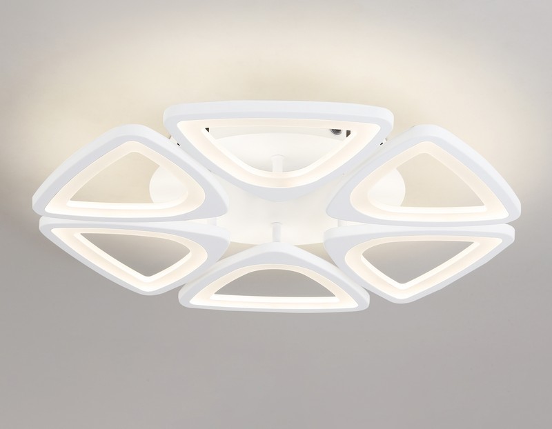 Потолочный светодиодный светильник с пультом Ambrella Light FA4494 Потолочный светодиодный светильник с пультом Ambrella Light FA4494