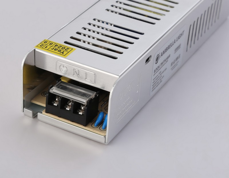Блок питания с EMC для светодиодной ленты 24V 150W 6,3A IP20 185-260V 200*58*40 GS8683 Ambrella Light GS8683 Блок питания с EMC для светодиодной ленты 24V 150W 6,3A IP20 185-260V 200*58*40 GS8683 Ambrella Light GS8683