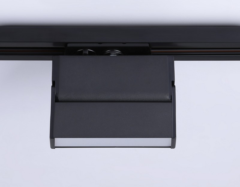 Трековый однофазный светодиодный светильник Ambrella Light GL6803
