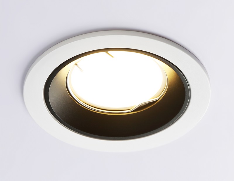 Встраиваемый точечный светильник MR16 Ambrella Light A8921 Встраиваемый точечный светильник MR16 Ambrella Light A8921