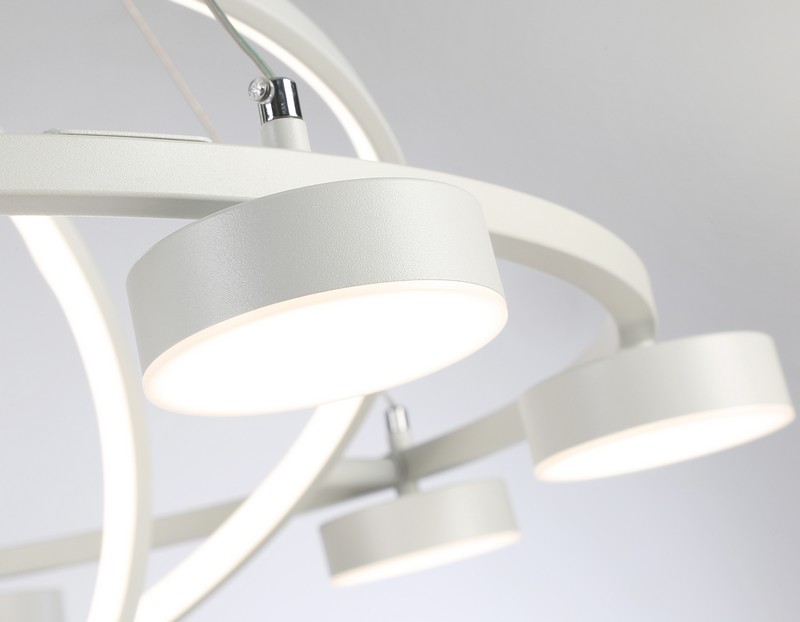 Подвесной светодиодный светильник с пультом Ambrella Light FL51777 Подвесной светодиодный светильник с пультом Ambrella Light FL51777