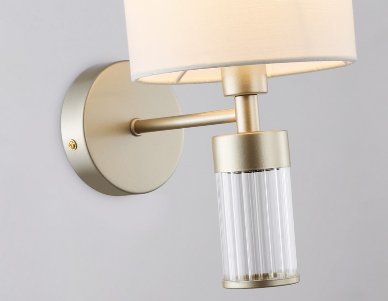 Настенный светильник с абажуром Ambrella Light LH71305