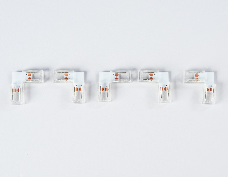 Соединитель угловой L для светодиодной ленты COB 8mm 12/24V (2 конт.) GS6851 (5шт) Ambrella Light GS6851 Соединитель угловой L для светодиодной ленты COB 8mm 12/24V (2 конт.) GS6851 (5шт) Ambrella Light GS6851