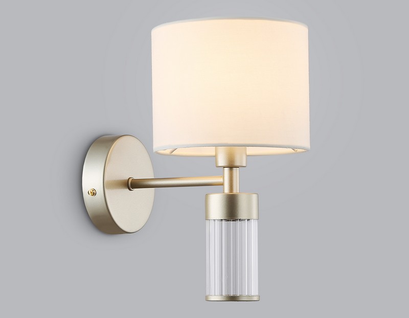 Настенный светильник с абажуром Ambrella Light LH71305