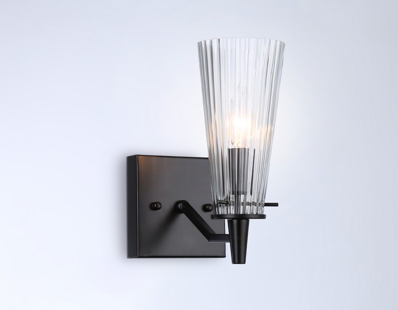 Настенный светильник со сменной лампой Ambrella Light TR3239 Настенный светильник со сменной лампой Ambrella Light TR3239