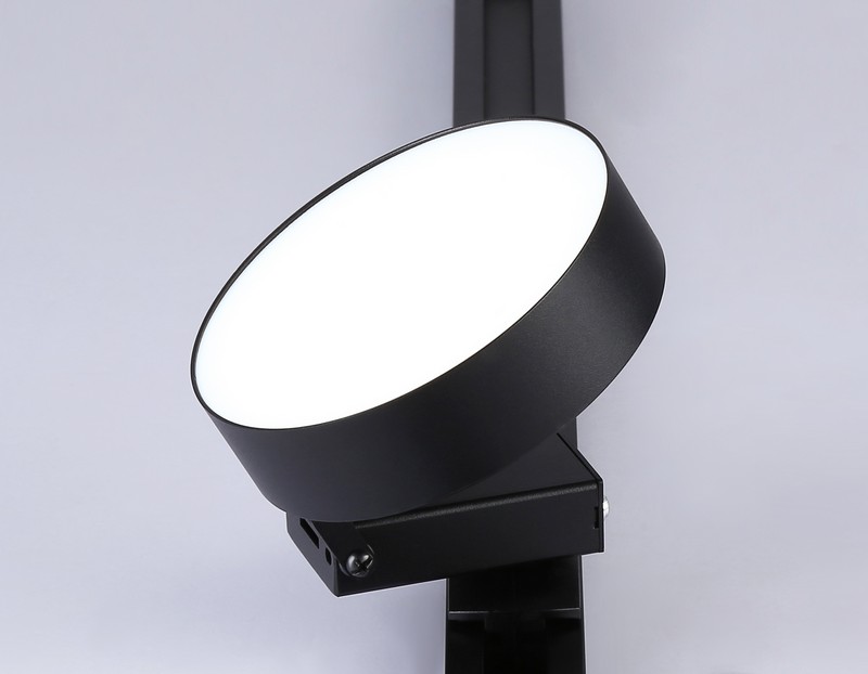 Трековый однофазный светодиодный светильник Ambrella Light GL6842 Трековый однофазный светодиодный светильник Ambrella Light GL6842