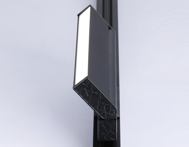 Трековый однофазный светодиодный светильник Ambrella Light GL6808 Трековый однофазный светодиодный светильник Ambrella Light GL6808
