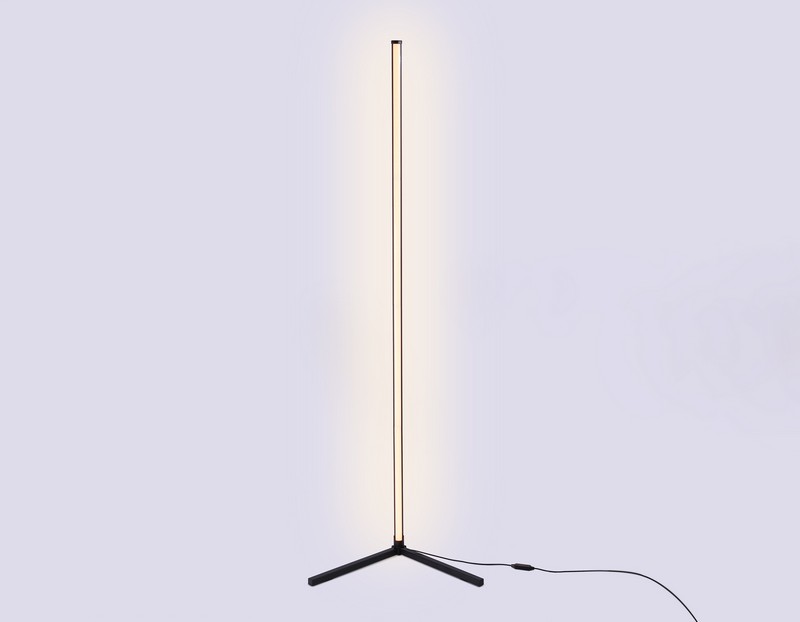 Светильник светодиодный напольный RGB с пультом Ambrella Light FL8027 Светильник светодиодный напольный RGB с пультом Ambrella Light FL8027