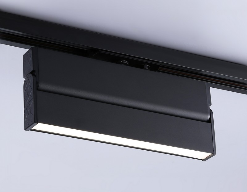 Трековый однофазный светодиодный светильник Ambrella Light GL6808 Трековый однофазный светодиодный светильник Ambrella Light GL6808