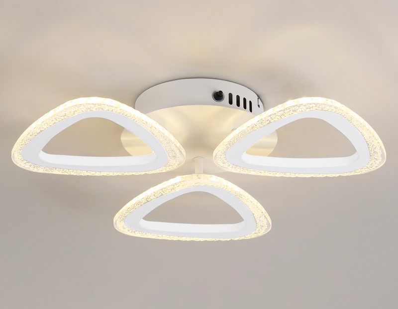 Потолочный светодиодный светильник с пультом Ambrella Light FA4508 Потолочный светодиодный светильник с пультом Ambrella Light FA4508