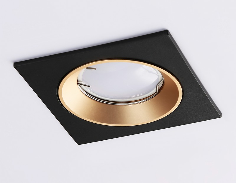 Встраиваемый точечный светильник MR16 Ambrella Light A8927 Встраиваемый точечный светильник MR16 Ambrella Light A8927