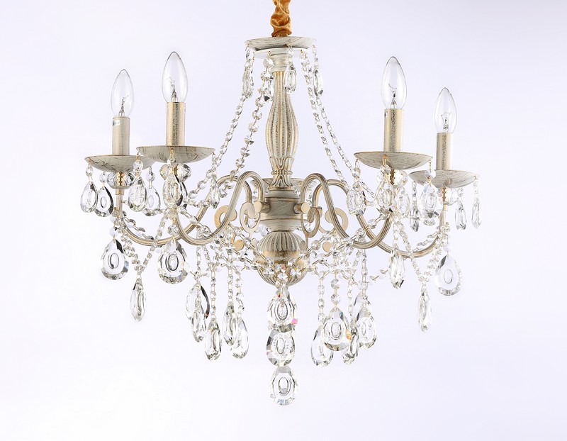 Классическая подвесная люстра с хрусталем Ambrella Light TR4944 Классическая подвесная люстра с хрусталем Ambrella Light TR4944