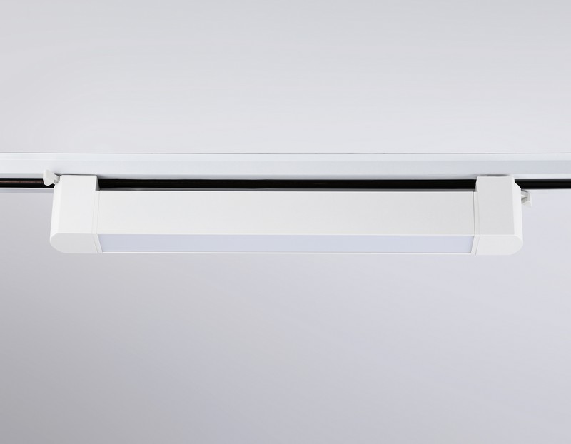 Трековый однофазный светодиодный светильник Ambrella Light GL6730 Трековый однофазный светодиодный светильник Ambrella Light GL6730